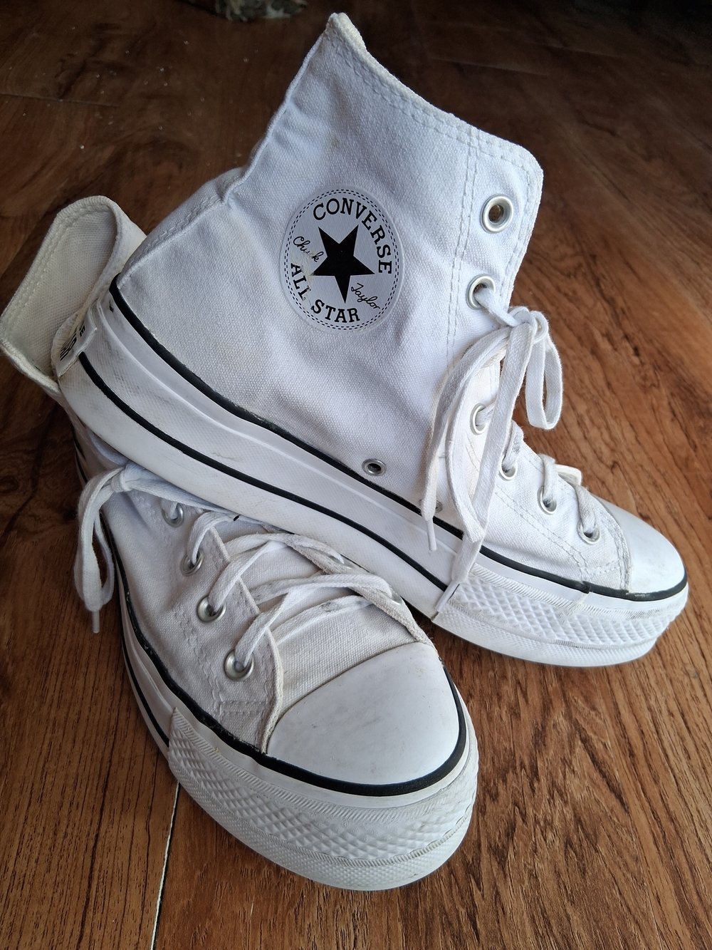 Converse Chuck Taylor All Star High Top Sneakers - White